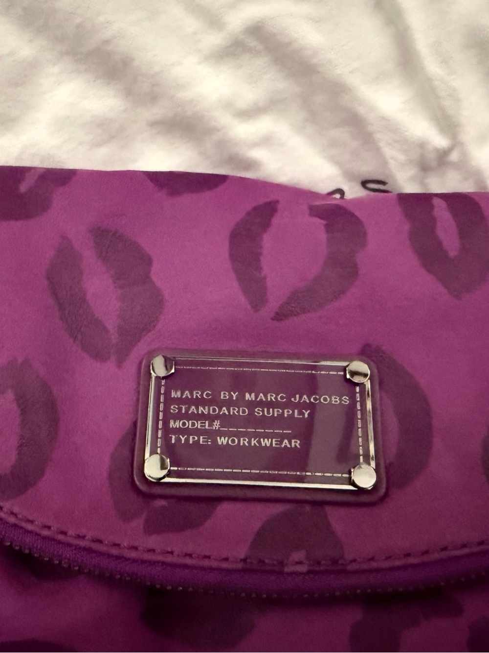 Marc by Marc Jacobs Purple Lip-Print Crossbody Bag - Picture 2 of 11